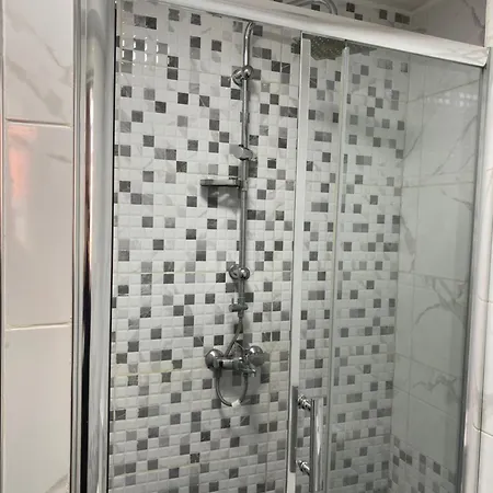 Apartamento Lukza Tirana